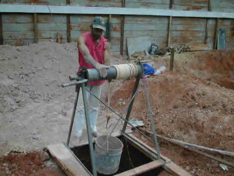 Tubulão mecanizado e manual